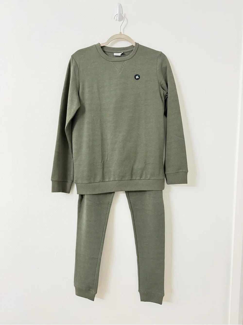 Kids Olive Green Sweatshirt & Jogger Set - Casual Matching Outfit